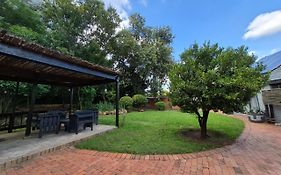 Mzanzi Rock Halaal Guesthouse